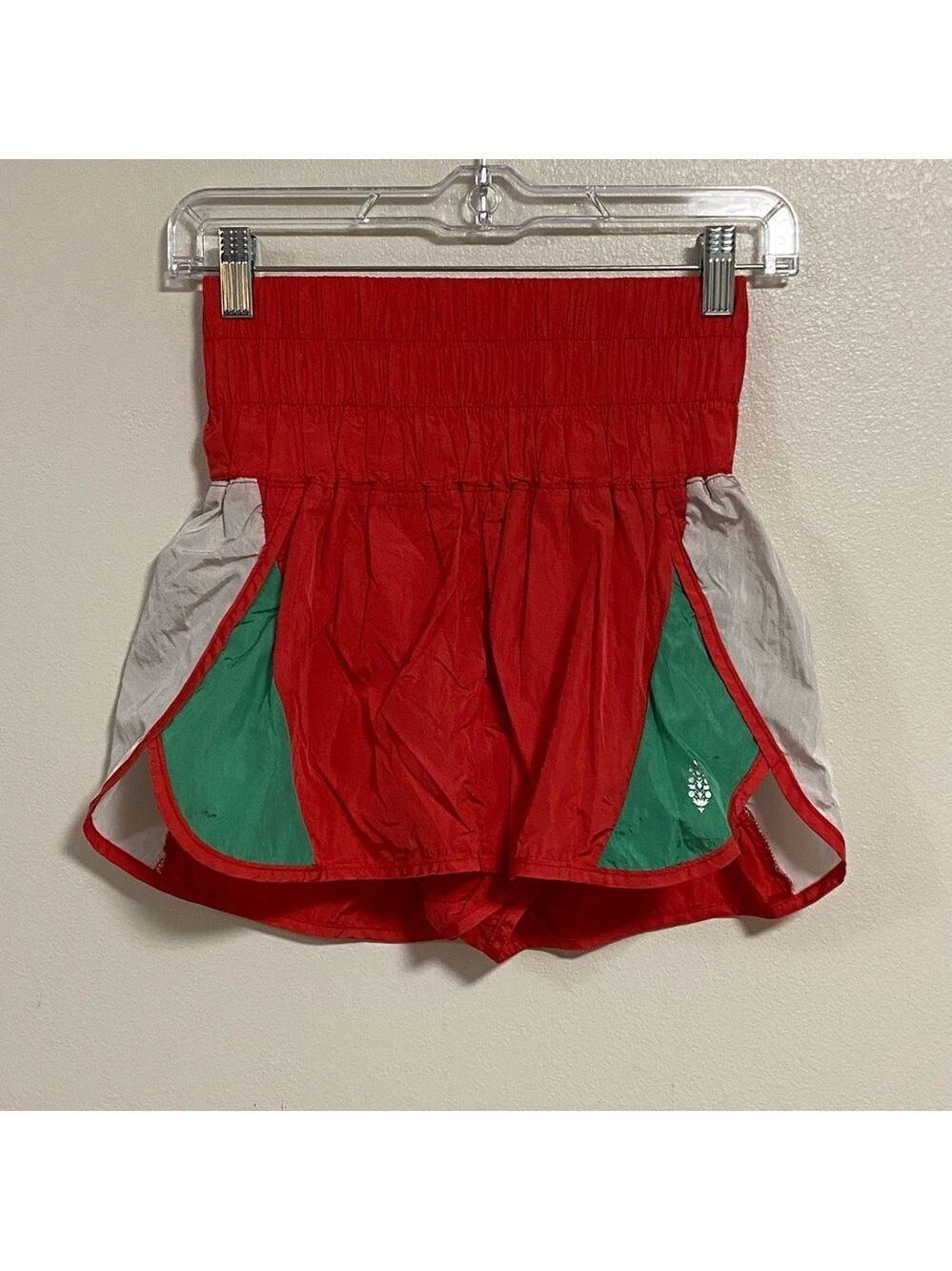 Free People shorts Women’s Size small Red Green The Way Home Athletic Shorts